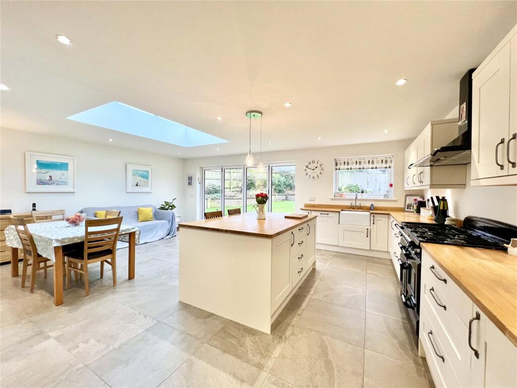 Additional image 23 of Curzon Way, Highcliffe On Sea, Christchurch, Dorset, BH23
