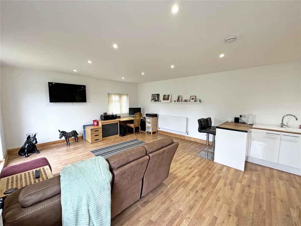 Additional image 18 of New Lane, New Milton, Hampshire, BH25
