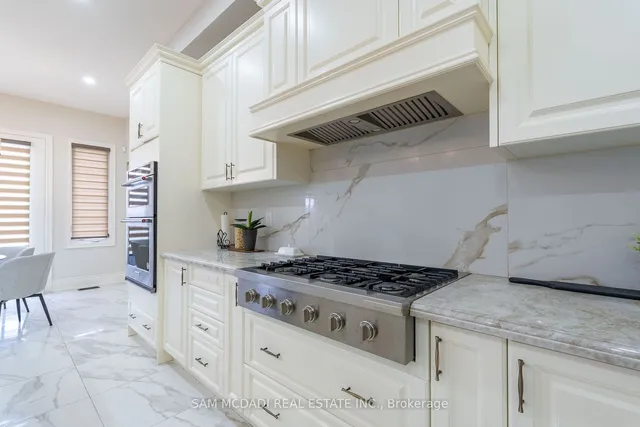 Additional image 14 of 249 Agro St