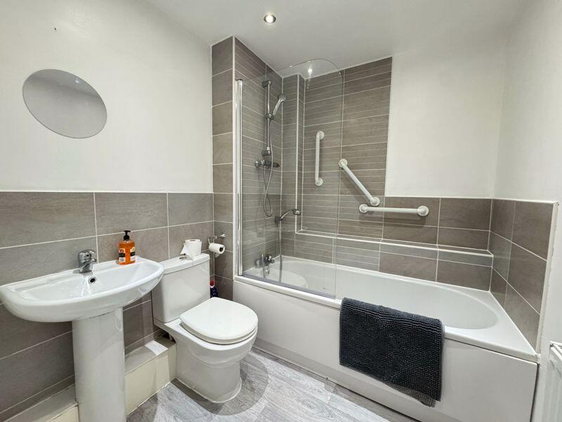 Additional image 11 of Hulton Mount, St Helens Road, Bolton ** AVAILABLE NOW **