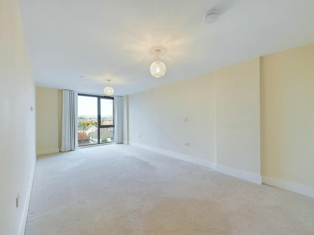 Additional image 12 of Calista, 26 West Parade, Worthing, BN11