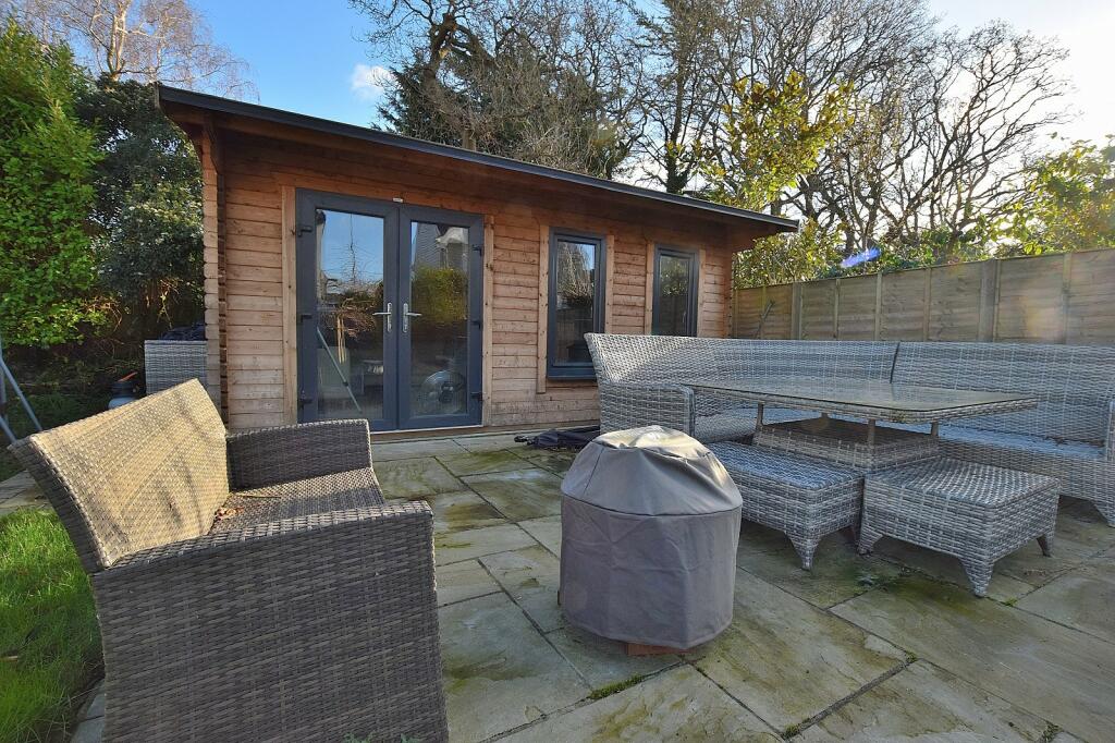 Additional image 15 of Barton Court Avenue, Barton On Sea, New Milton, Hampshire. BH25 7EP