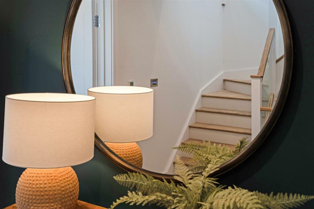 Additional image 17 of Sandbanks Road, Lilliput