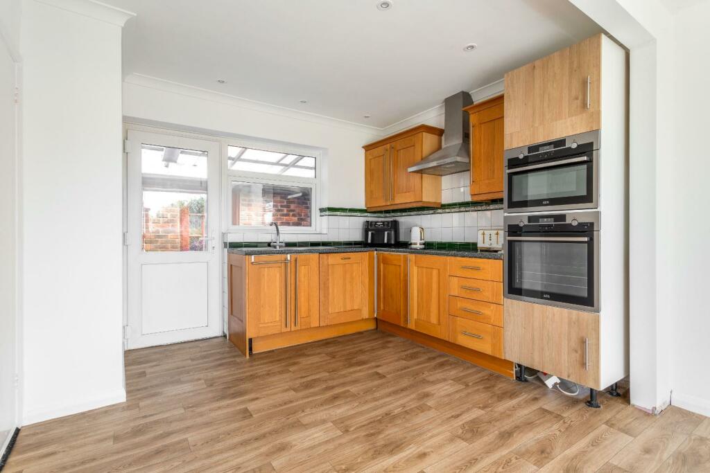 Additional image 18 of Leighton Avenue, Worthing