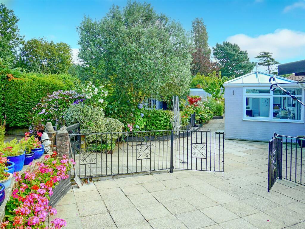 Additional image 13 of Holly Drive, Wick, Littlehampton
