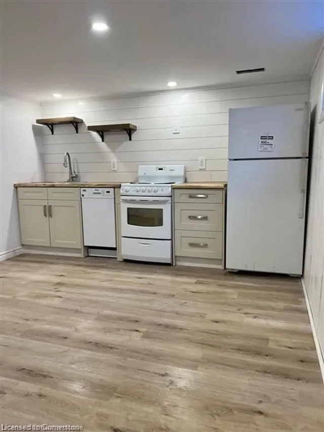 Additional image 26 of 237 East 19th St