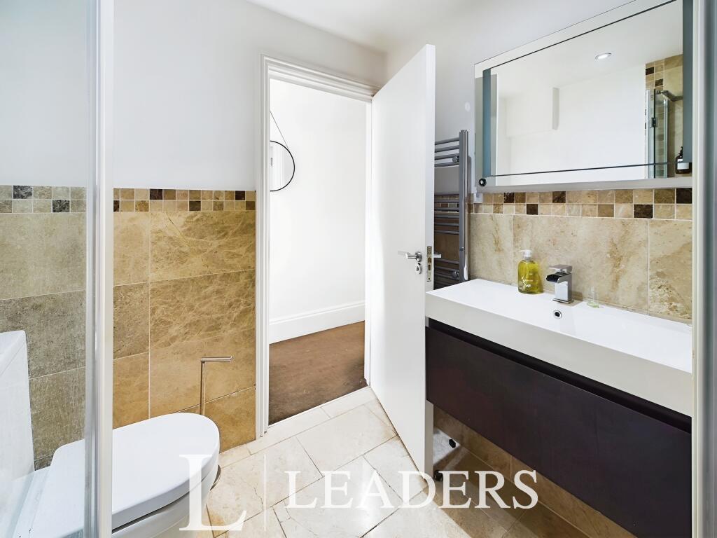 Additional image 4 of Market Street