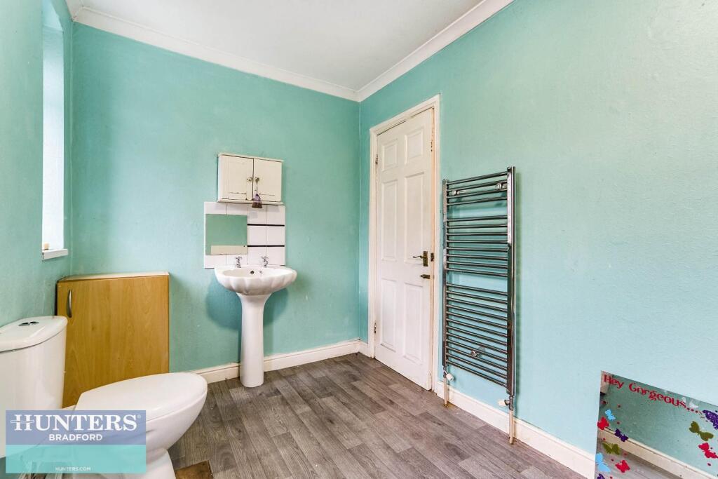 Additional image 16 of (TN) , Woodhall Avenue, Thornbury, Bradford, West Yorkshire, BD3 7BU