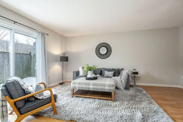 Additional image 13 of 162 Jansen Ave Unit 21