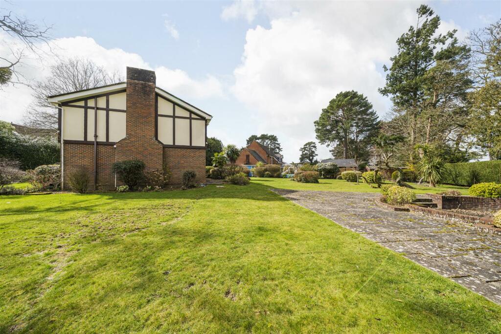 Additional image 17 of Woodside Road, Ferndown