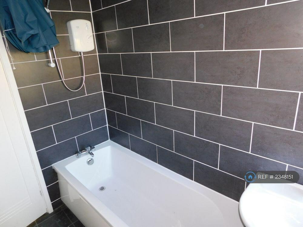 Additional image 4 of Carr Bottom Avenue, Bradford, BD5