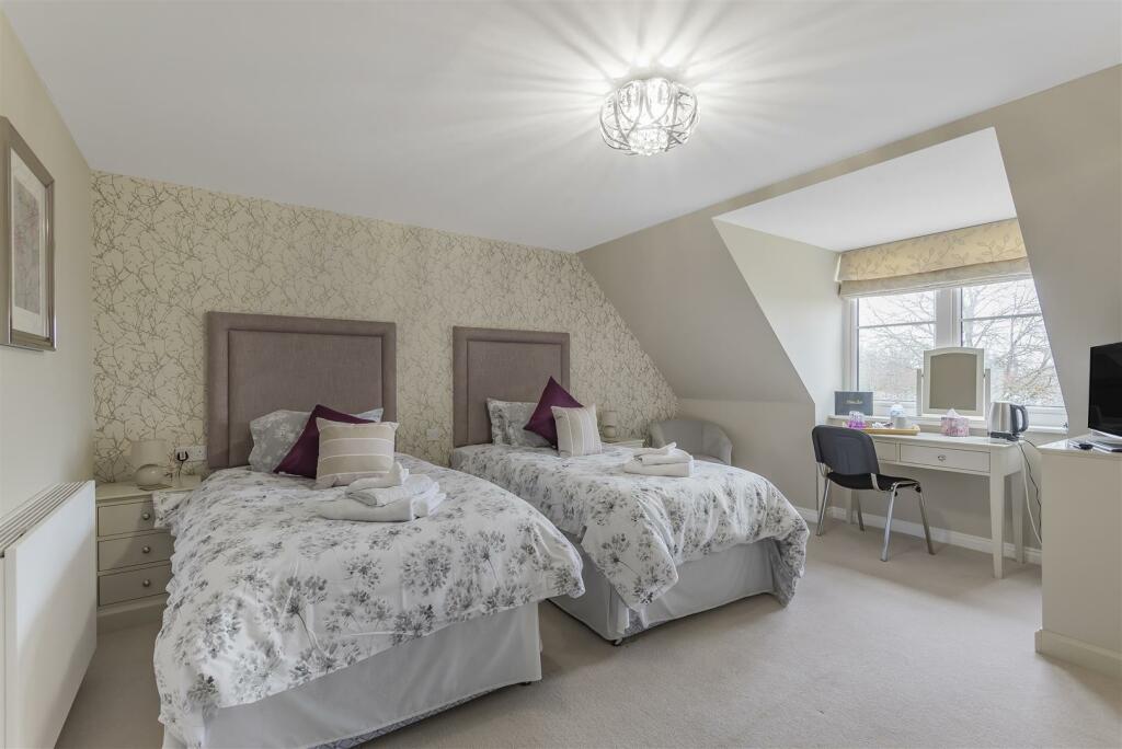 Additional image 11 of Hale Lodge, Littlehampton