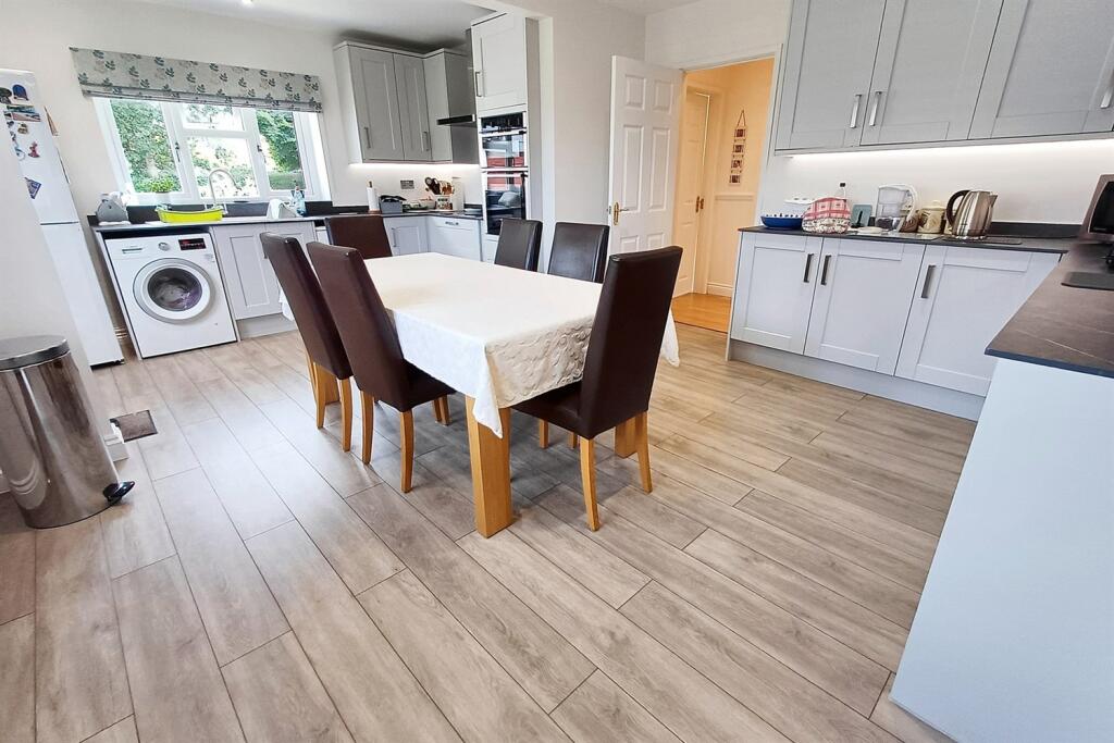 Additional image 4 of Verwood