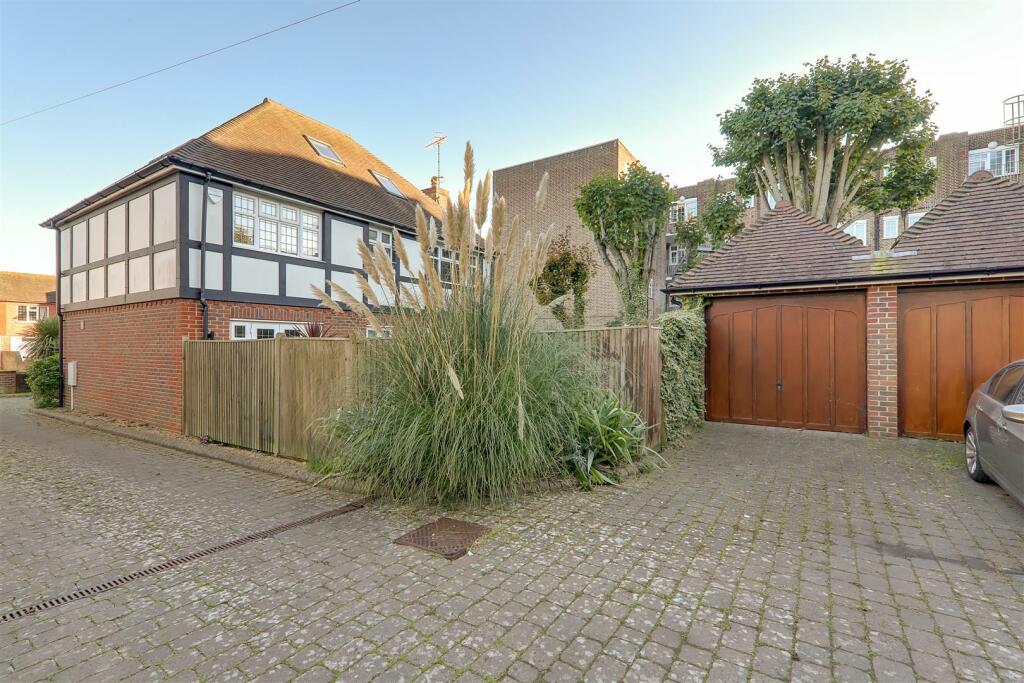 Additional image 22 of High Beeches, Worthing