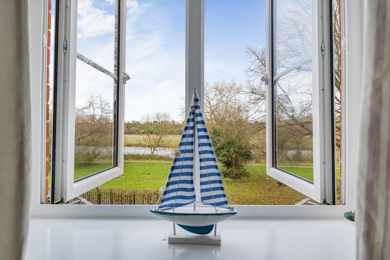 Additional image 4 of Riverside Apartment - Pottle Walk, Wimborne, BH21