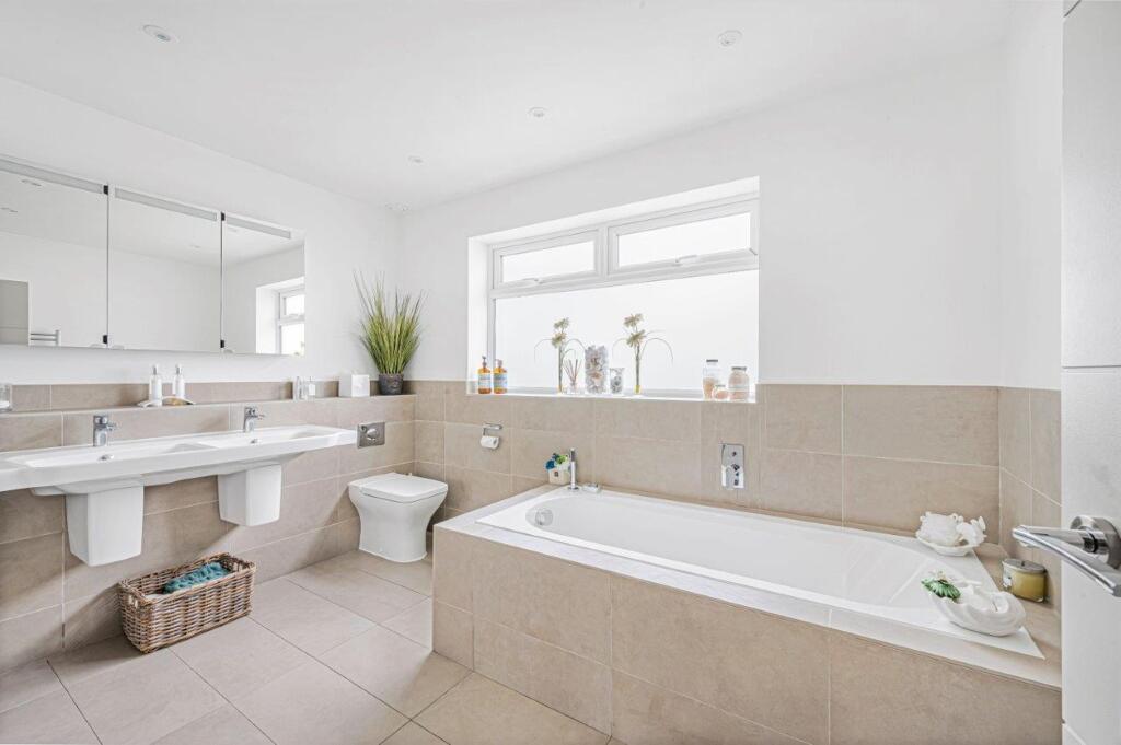 Additional image 12 of Marine Drive, Saltdean, BN2 8AA