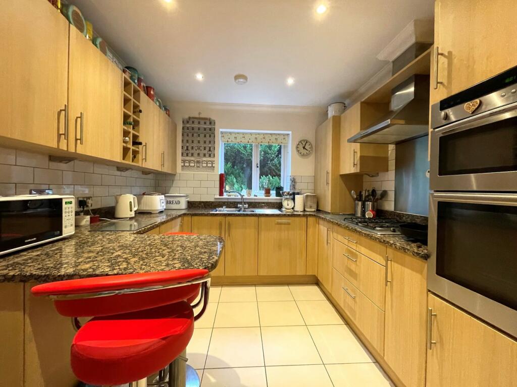 Additional image 6 of Chine Court, 3 Chine Crescent Road, Bournemouth, BH2