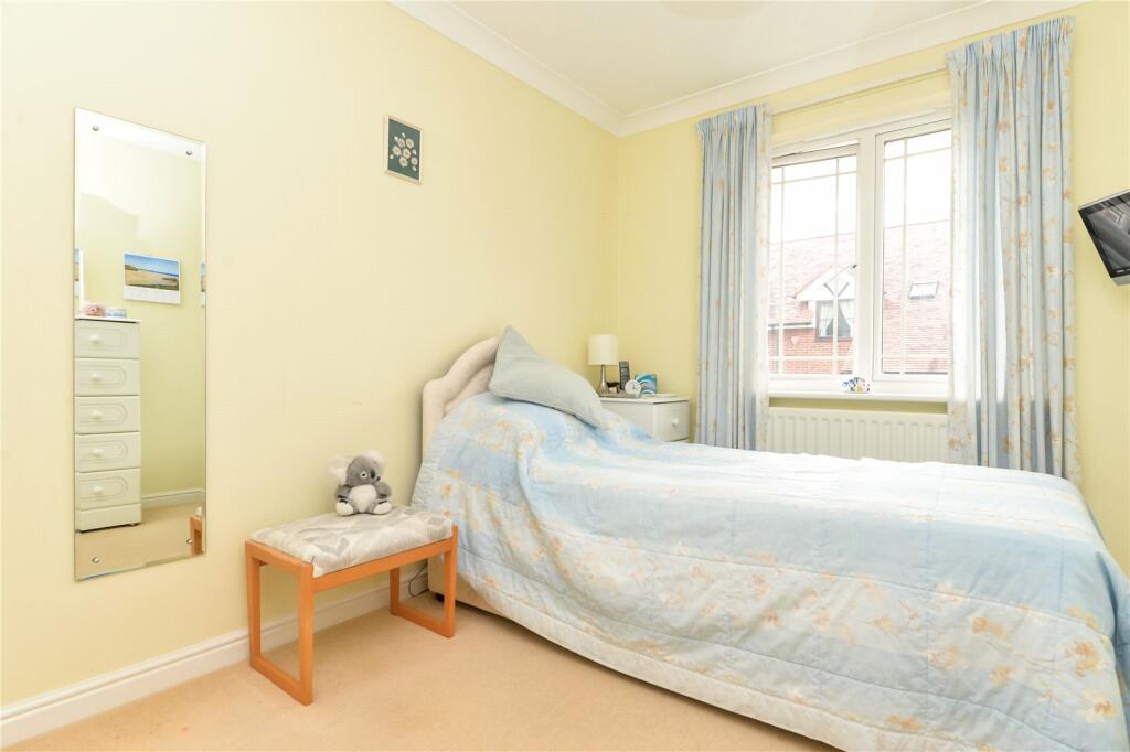 Additional image 7 of Ubsdell Close, New Milton, Hampshire, BH25