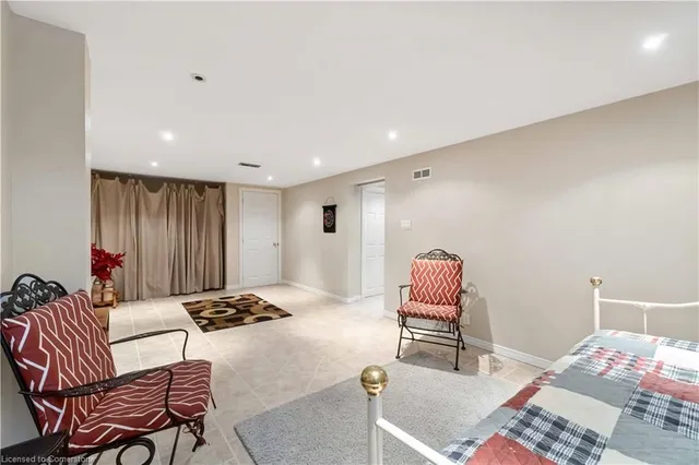 Additional image 30 of 201 Queen Victoria Dr Unit 137