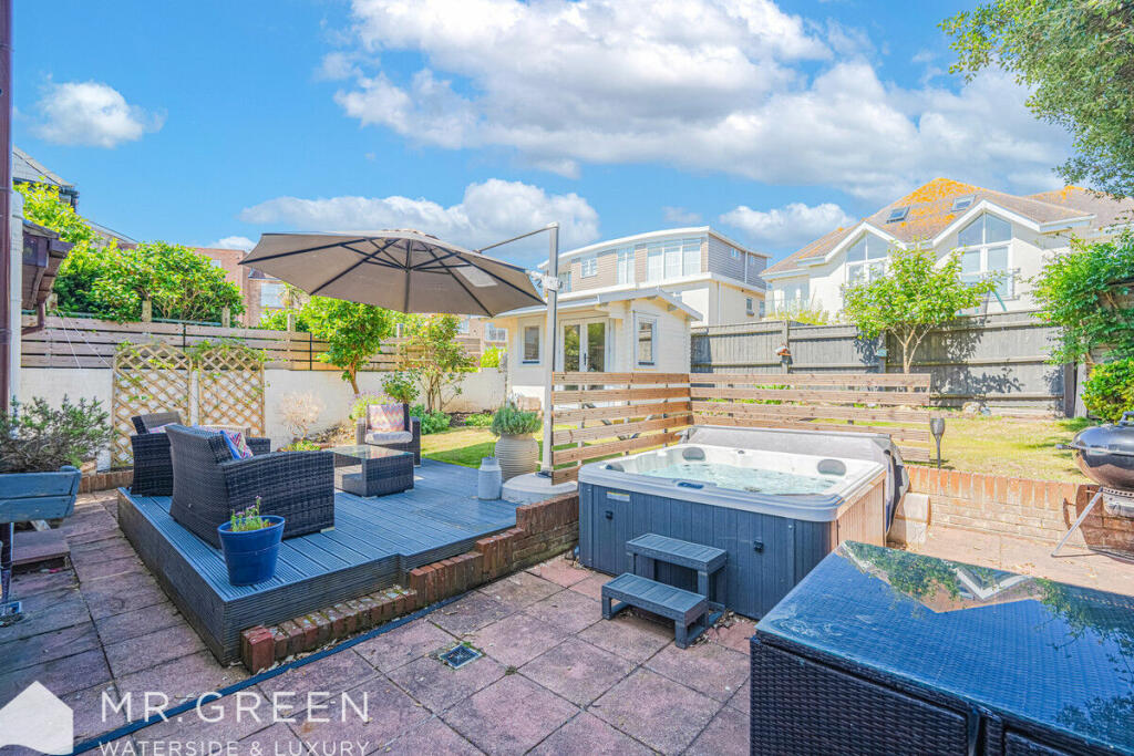 Additional image 29 of Warren Edge Close, Hengistbury Head, Southbourne, Bournemouth, BH6 4AY