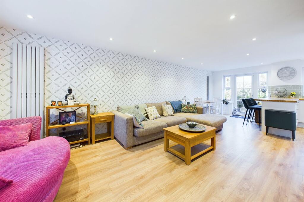 Additional image 6 of Twin Oaks Close, Broadstone, Dorset, BH18