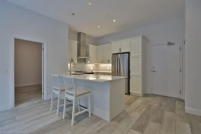 Additional image 9 of 1 Redfern Ave Unit 118