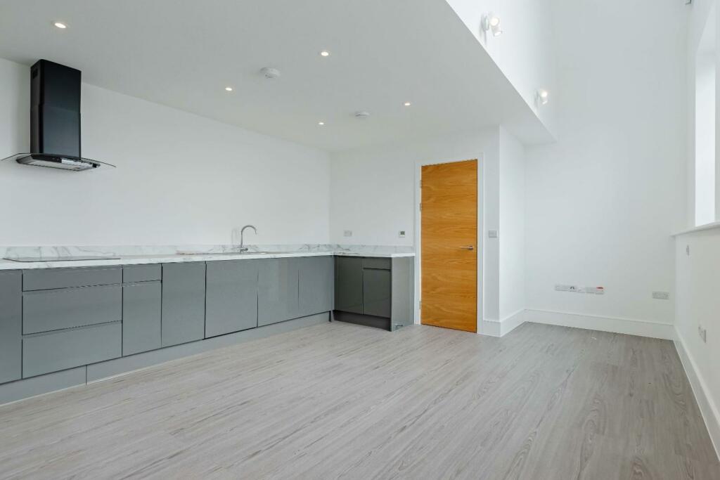 Additional image 5 of 18 Ham Road, Shoreham By Sea