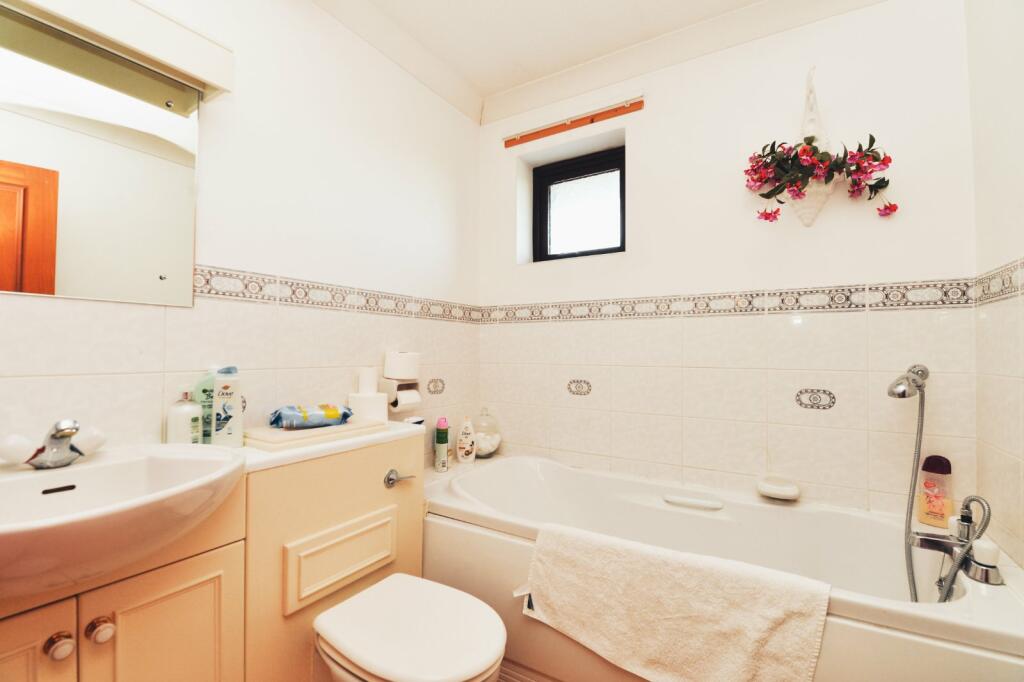 Additional image 25 of Barton Green, Barton on Sea, New Milton, Hampshire, BH25