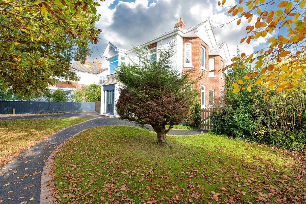 Additional image 14 of York Avenue, New Milton, Hampshire, BH25