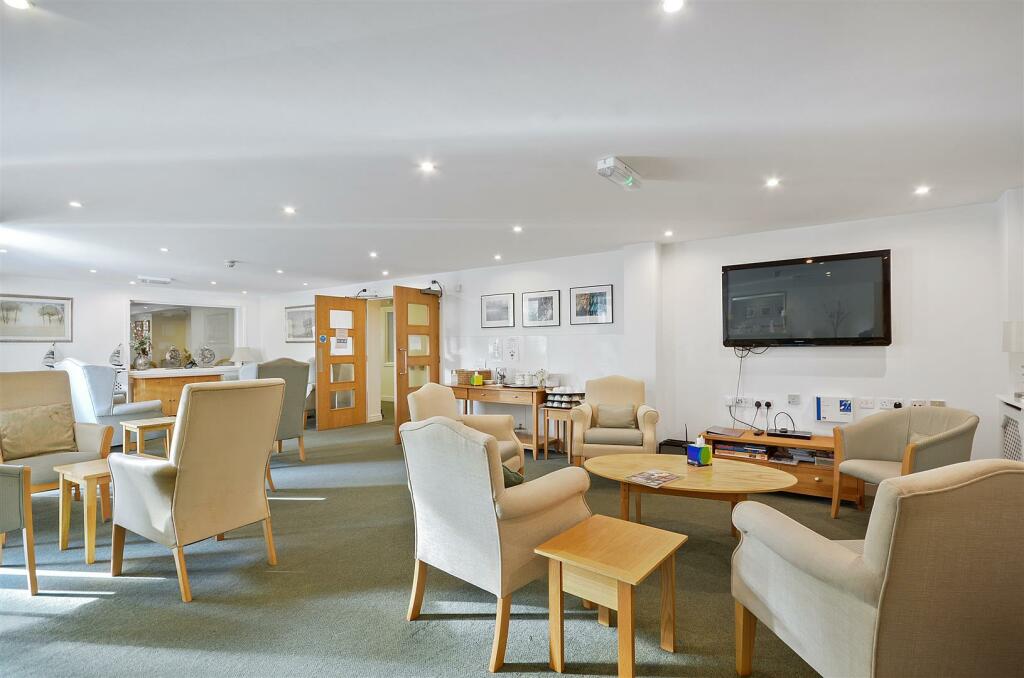 Additional image 19 of Cherrett Court, Ringwood Road, Ferndown, BH22 9FEn