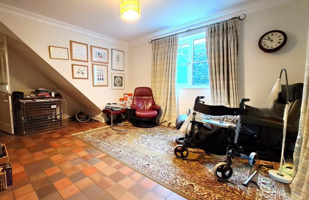 Additional image 7 of Derritt Lane