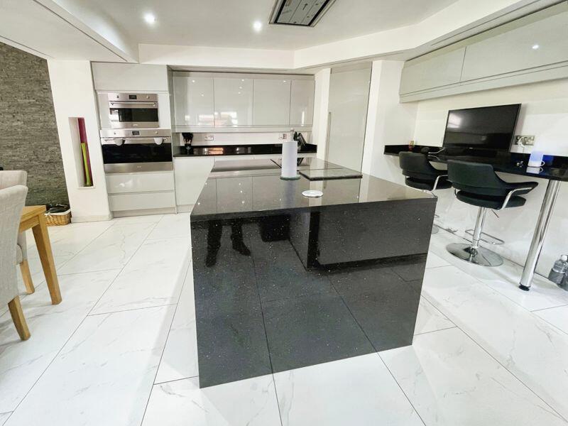 Additional image 4 of Heathfield, Farnworth