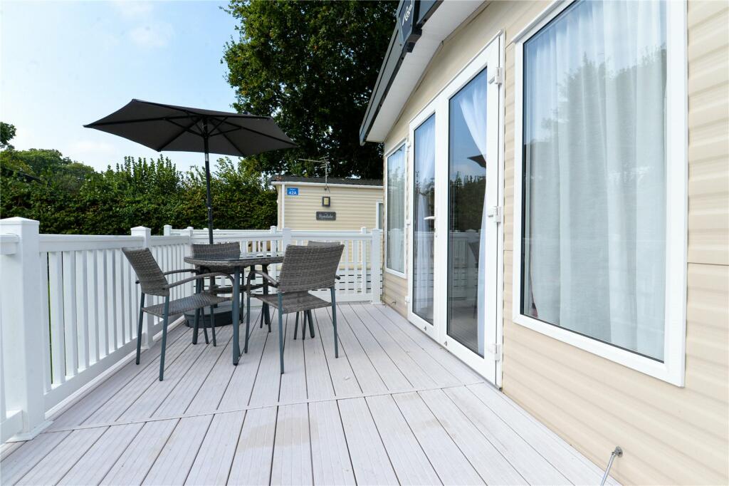 Additional image 13 of Rowan, Hoburne Bashley Holiday Park, New Milton, Hampshire, BH25