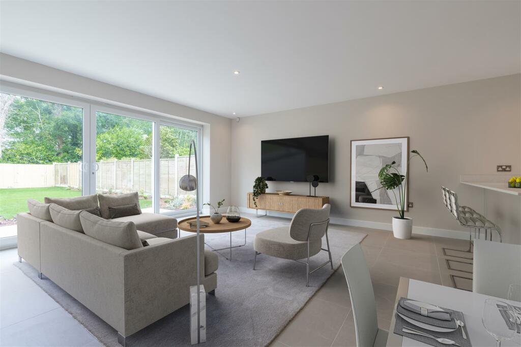 Additional image 5 of Fairway View Close, West Parley