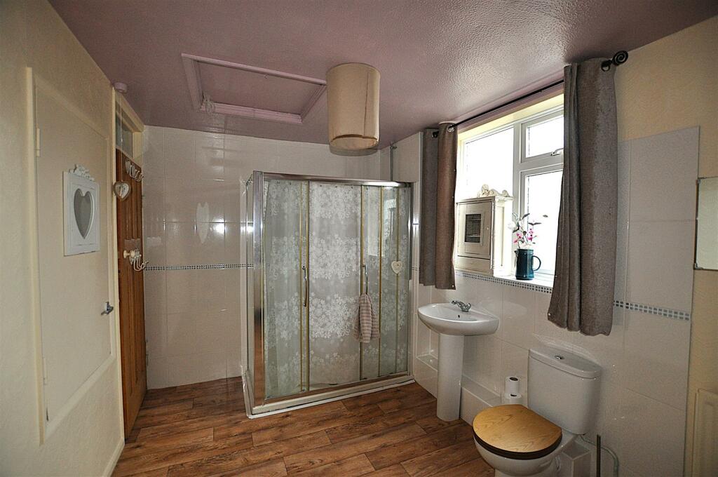 Additional image 15 of Oakleaf Drive, Polegate
