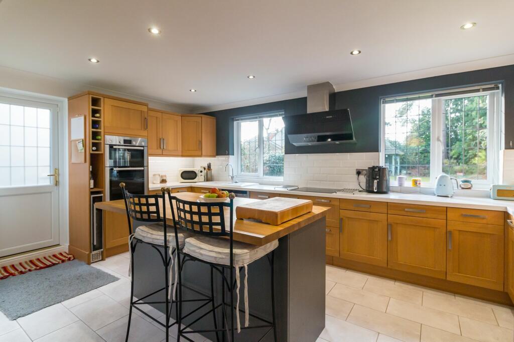 Additional image 2 of Evergreens, Lions Lane, Ashley Heath