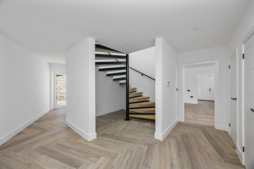 Additional image 4 of Chalky Field Close, Ovingdean