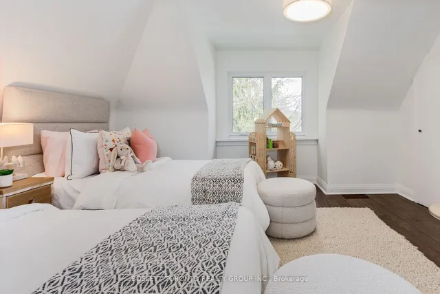 Additional image 28 of 328 Chisholm Ave