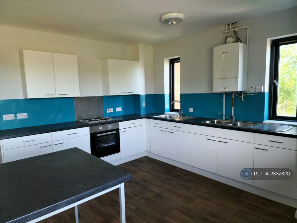 Additional image 11 of Laila House, Bradford, BD5
