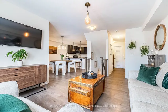 Additional image 8 of 1141 Duignan Cres