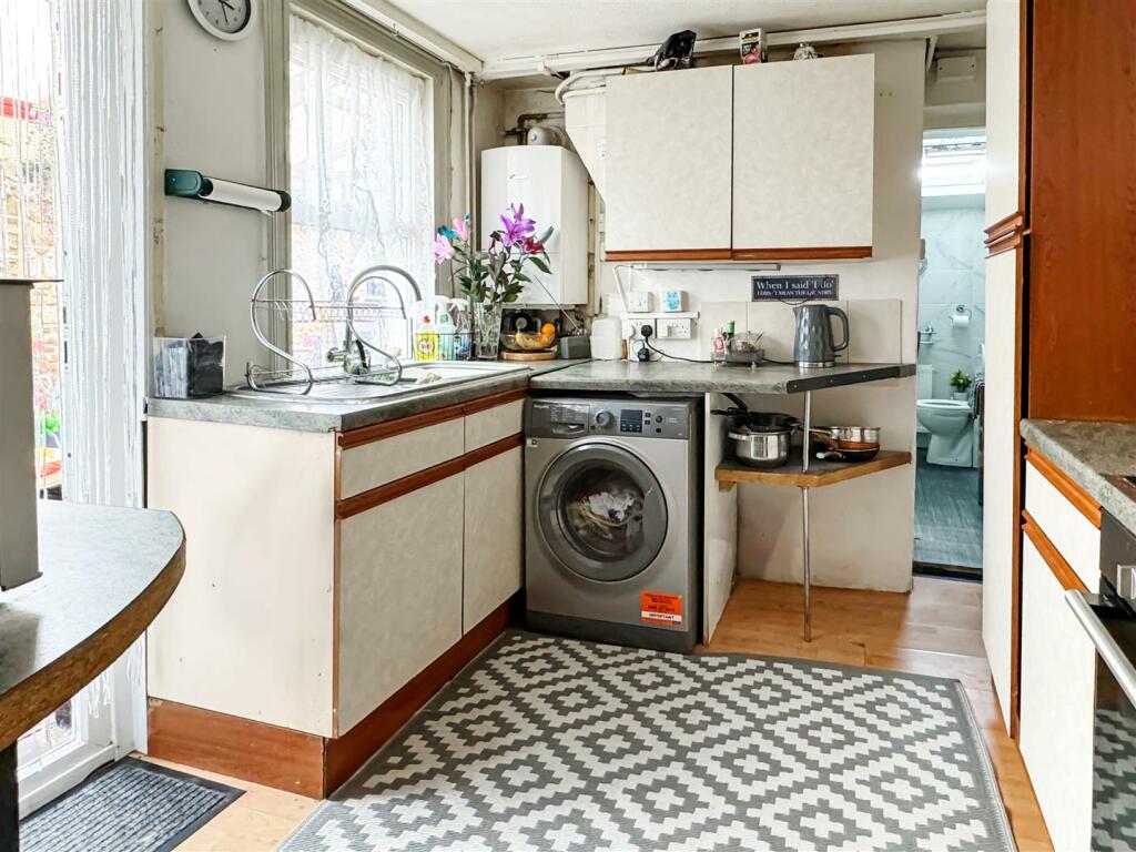 Additional image 4 of Linden Road, Littlehampton