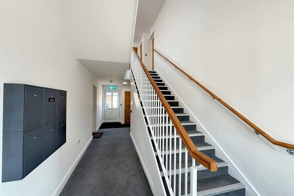 Additional image 14 of Verwood