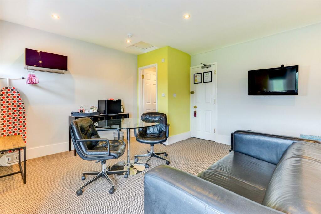 Additional image 23 of South Terrace, Littlehampton