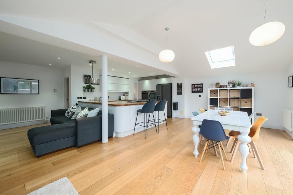 Additional image 36 of Oxen Avenue, Shoreham, West Sussex, BN43
