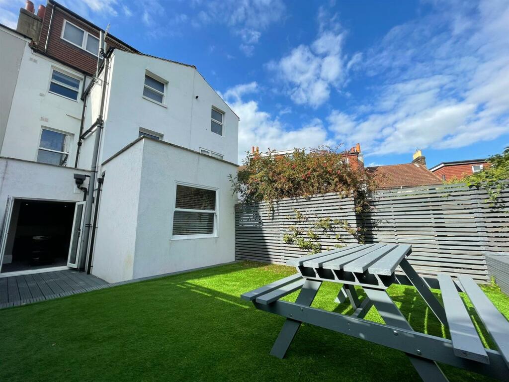 York Grove, Brighton, BN1