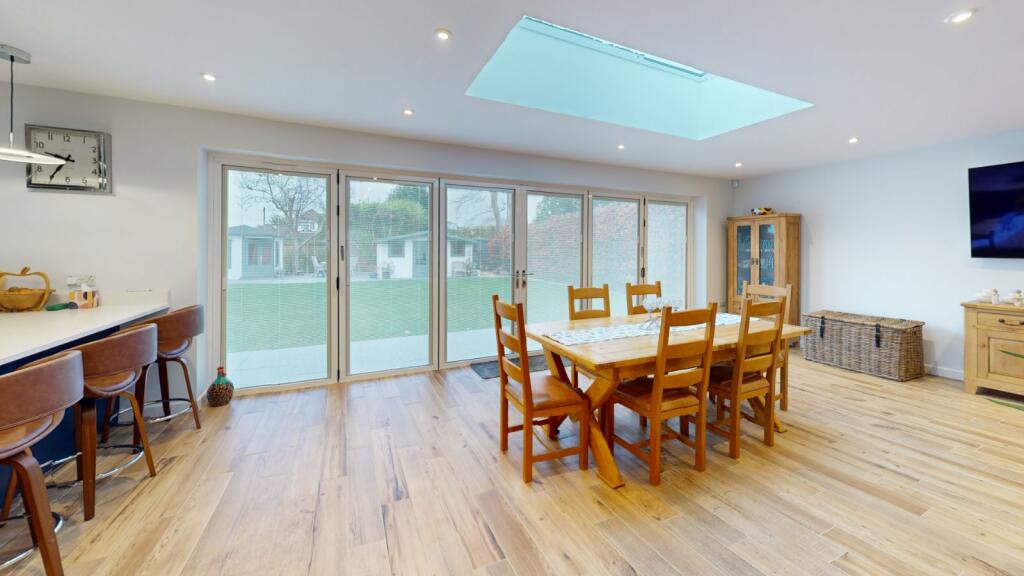 Additional image 16 of Brook Avenue North, New Milton, Hampshire, BH25