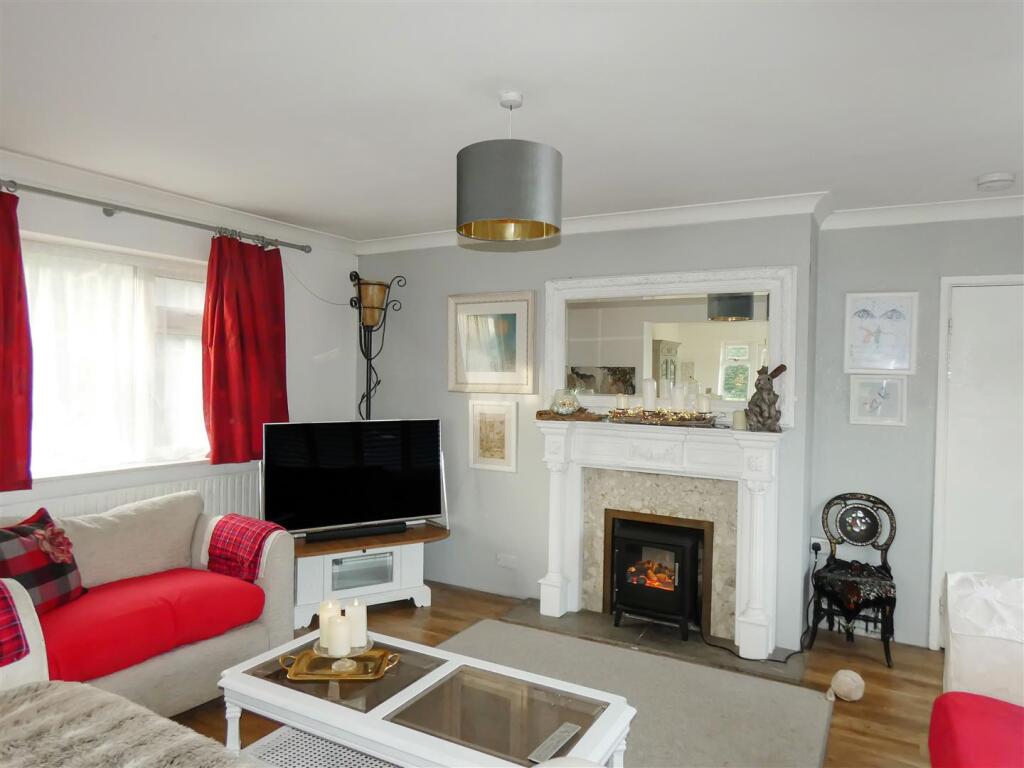 Additional image 4 of Seawaves Close, East Preston