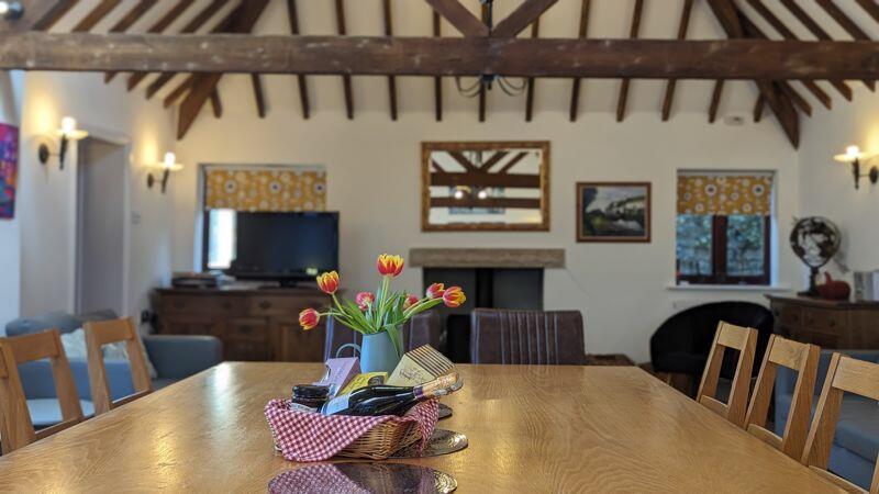 Additional image 9 of Woodyhyde Courtyard with Tennis Court and indoor Swimming Pool