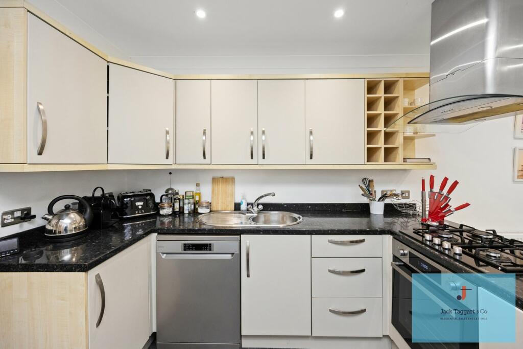 Additional image 5 of Caisters Close, Hove, BN3