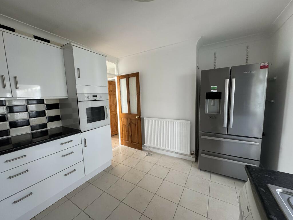 Additional image 3 of Plover Close